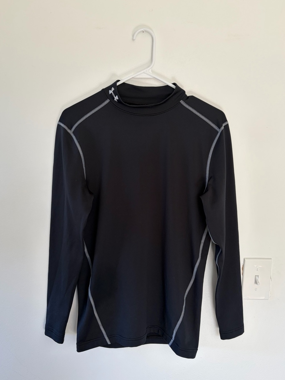 Under Armour Black Cold Weather Compression Top- Men’s Large